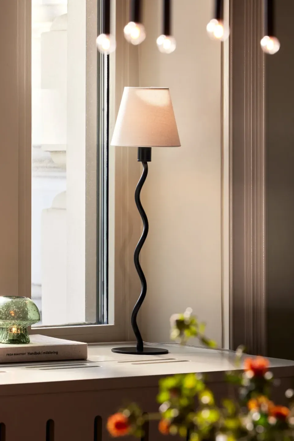 Lamp Bases^Globen Lighting Twist 50 table lamp base, Black
