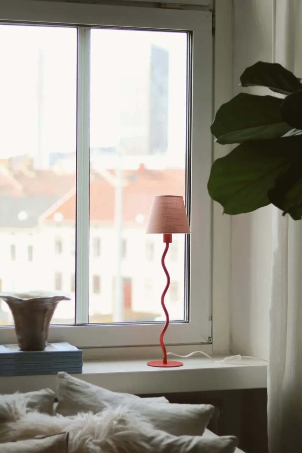 Lamp Bases^Globen Lighting Twist 50 table lamp base, Pink