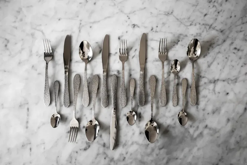 Online Vargen & Thor cutlery 16 pieces, greyfoot. silver Silver-coloured