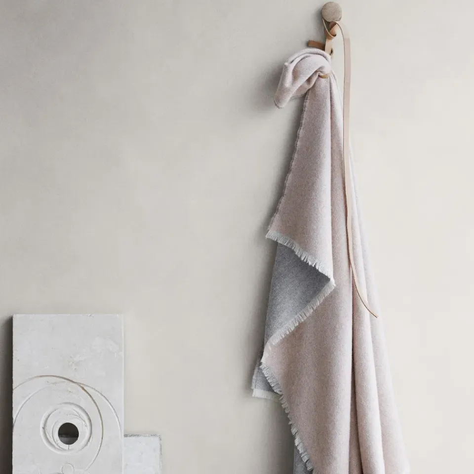 New Elvang Denmark Venice throw, White-nude Beige