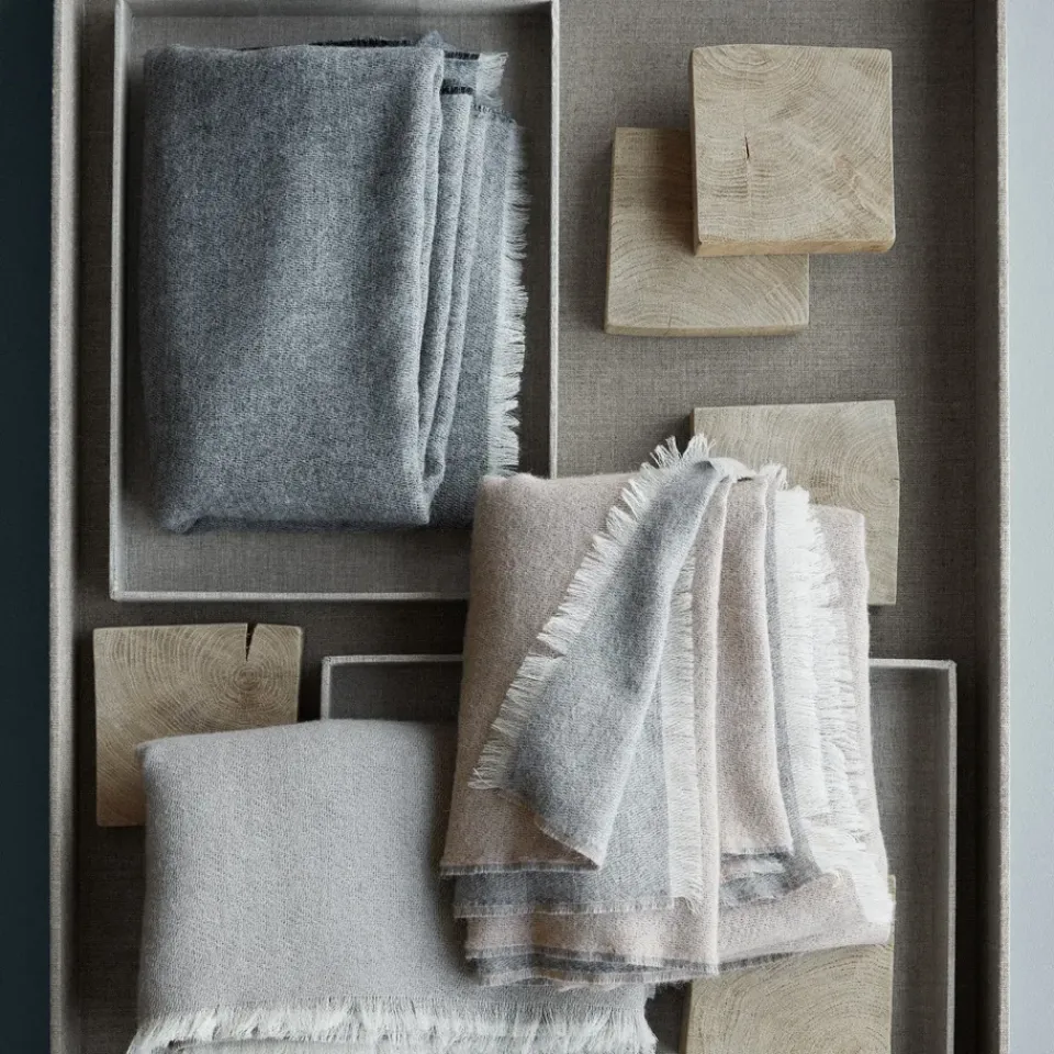 New Elvang Denmark Venice throw, White-nude Beige