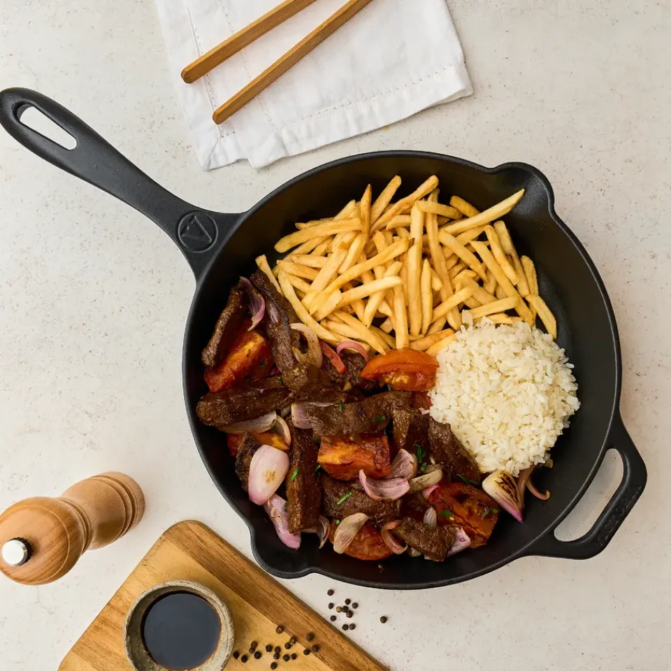 Cast Iron Pans^Victoria cast iron frying pan pre-seasoned, Ø30 cm Black