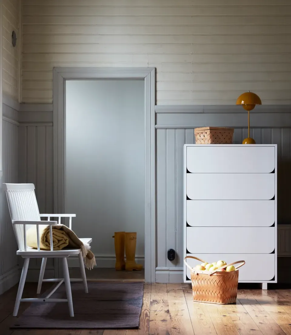 Dressers & Drawer Units|Dressers & Drawer Units^1898 Vidja high chest of draws, lacq. 5 box White