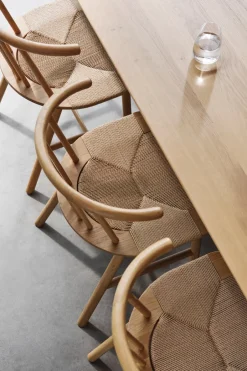 Dining Tables^NJRD VIOR dining table 90x200 cm, Lacquered oak Brown