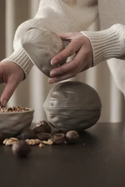 Online DBKD Walnut bowl with lid, Dust Brown