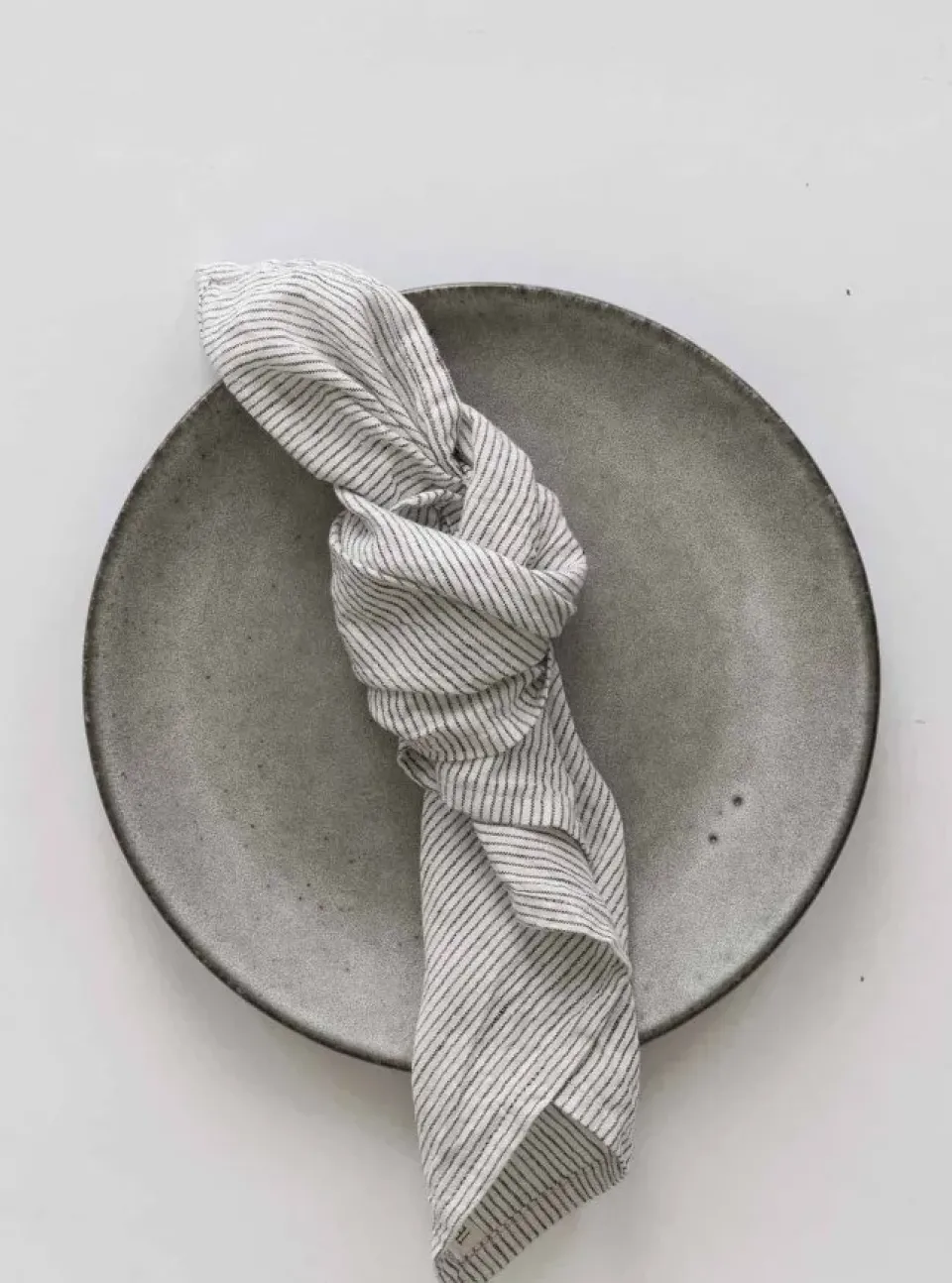 Sale Tell Me More Washed linen napkin, Pinstripe BlackWhite
