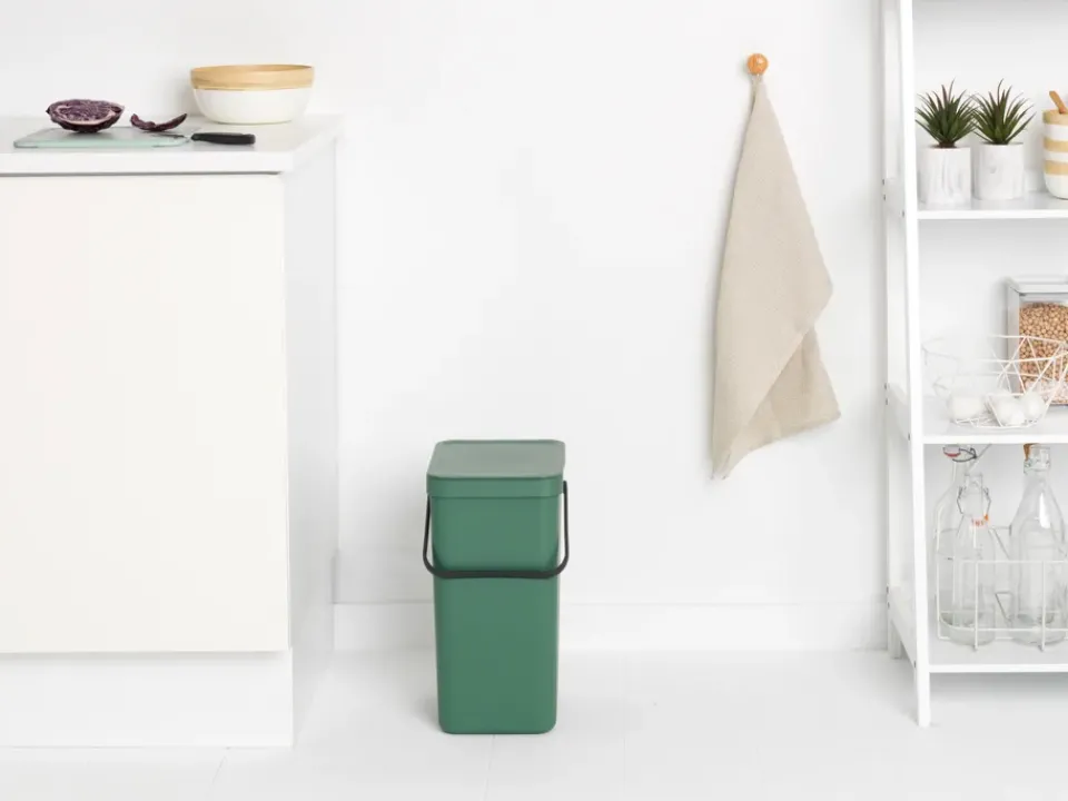 Outlet Brabantia Waste Bin Sort & Go 16L, Fir Green