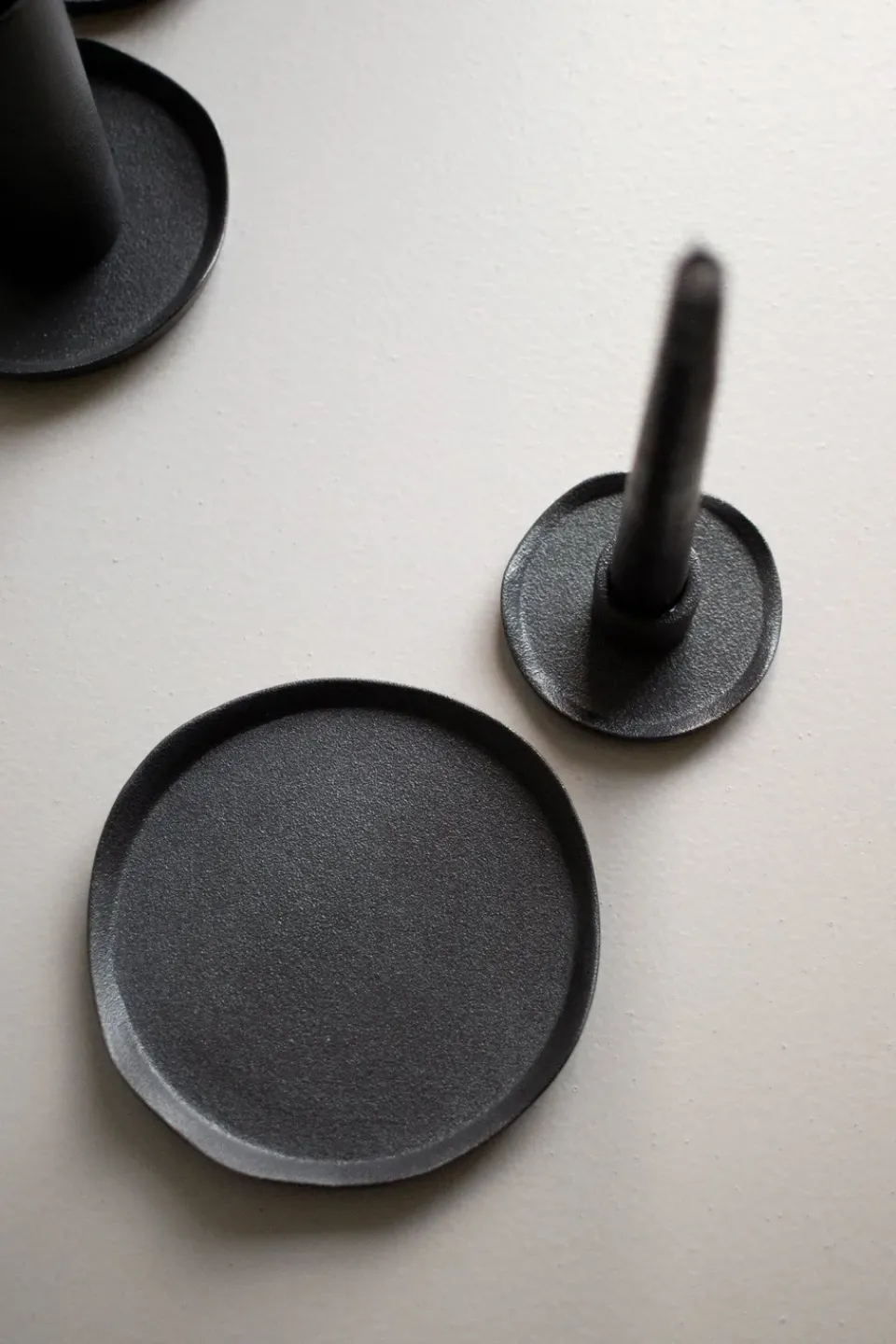 Candle Holders^DBKD Wave candle sticks, Cast iron Black
