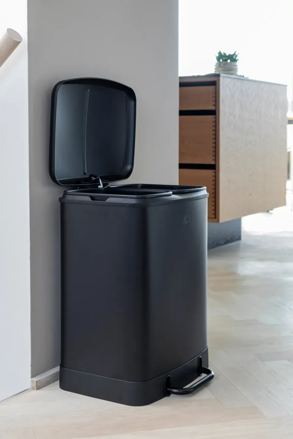 Pedal Bins|Pedal Bins^Mette Ditmer Wonda pedal bin 24 litres, Black