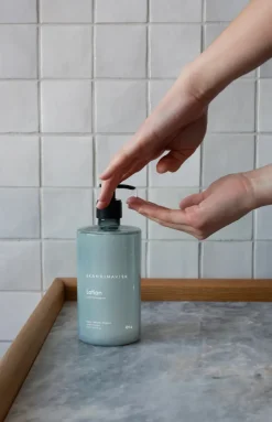 Hot Skandinavisk ØY hand & body lotion, 500 ml Blue