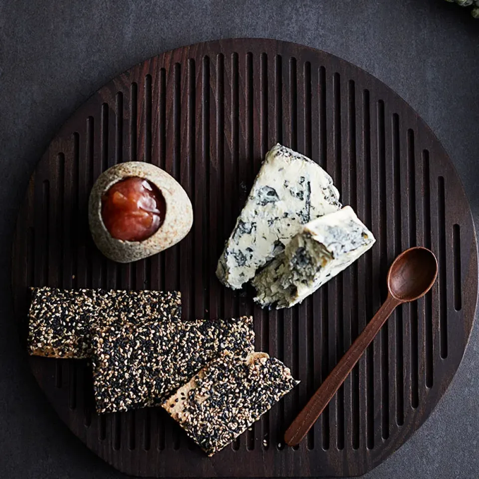 Clearance MUUBS Yami cheese board 30x32 cm, Brown