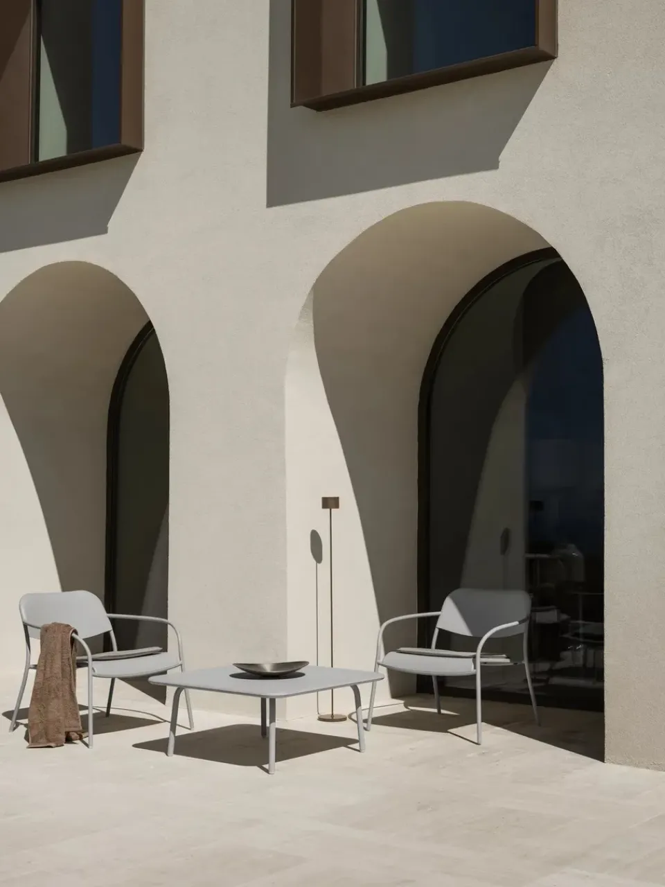 Balcony Furniture|Table For Outdoor Use^Blomus YUA lounge table 80x80 cm, Silk Grey